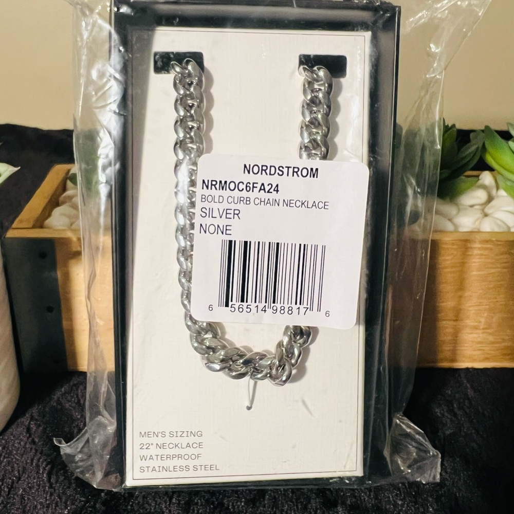 🎉 Cuban Curb Chain Stainless Steel Necklace NWT - Picture 6 of 7